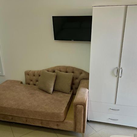 Seaside Rooms & Apartments Sarandë 外观 照片